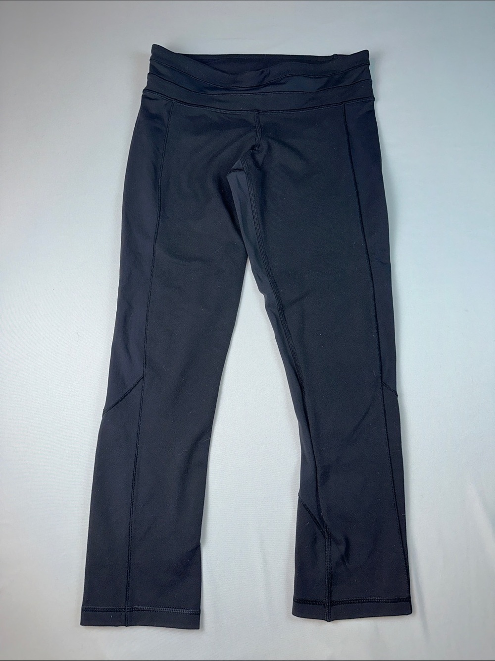 lululemon athletica Black Capri Leggings Pants Size 4 Leggings